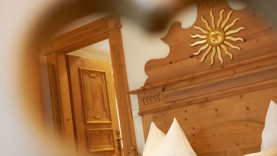 Premium bedding, in-room safe, desk, soundproofing