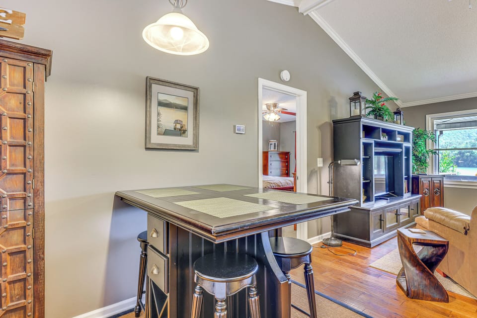 Dining | Dishware & Flatware Provided | 1st Floor