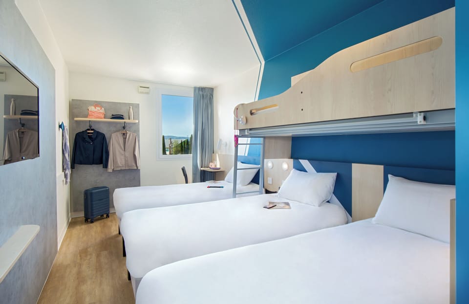 Standard Room, Multiple Beds | Premium bedding, desk, soundproofing, free cribs/infant beds