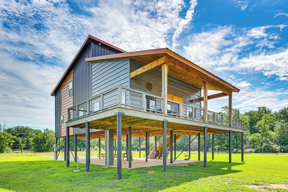 House (4 Bedrooms) | Front of property