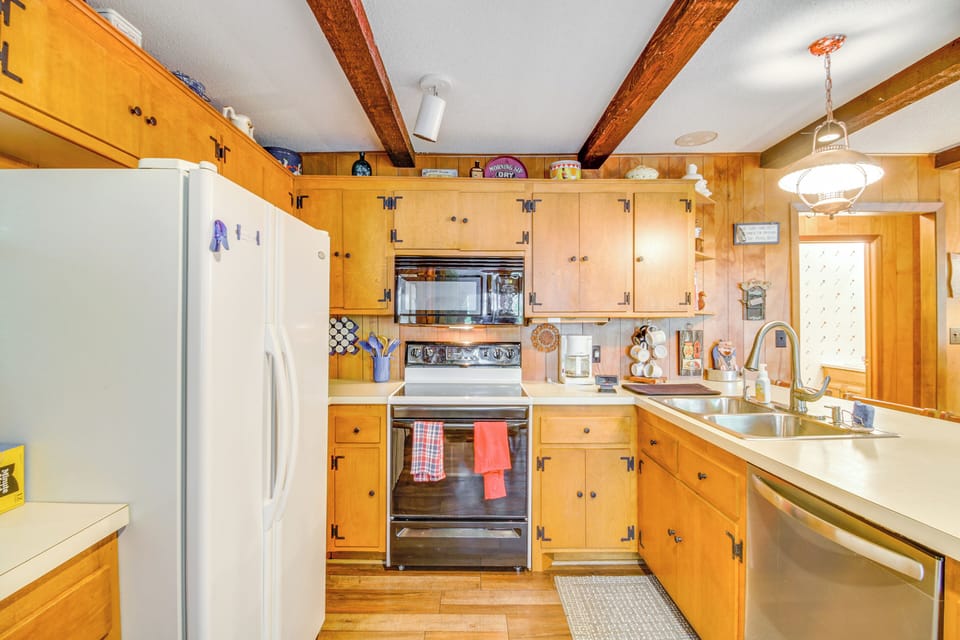 House (2 Bedrooms) | Interior