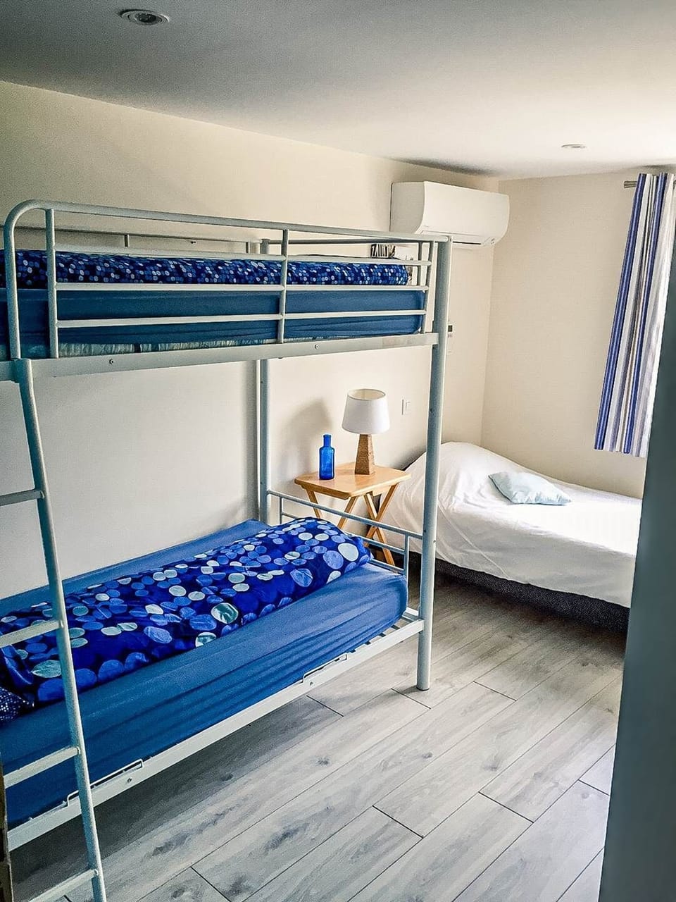 Chambre 2 - gîte Bleu Azur