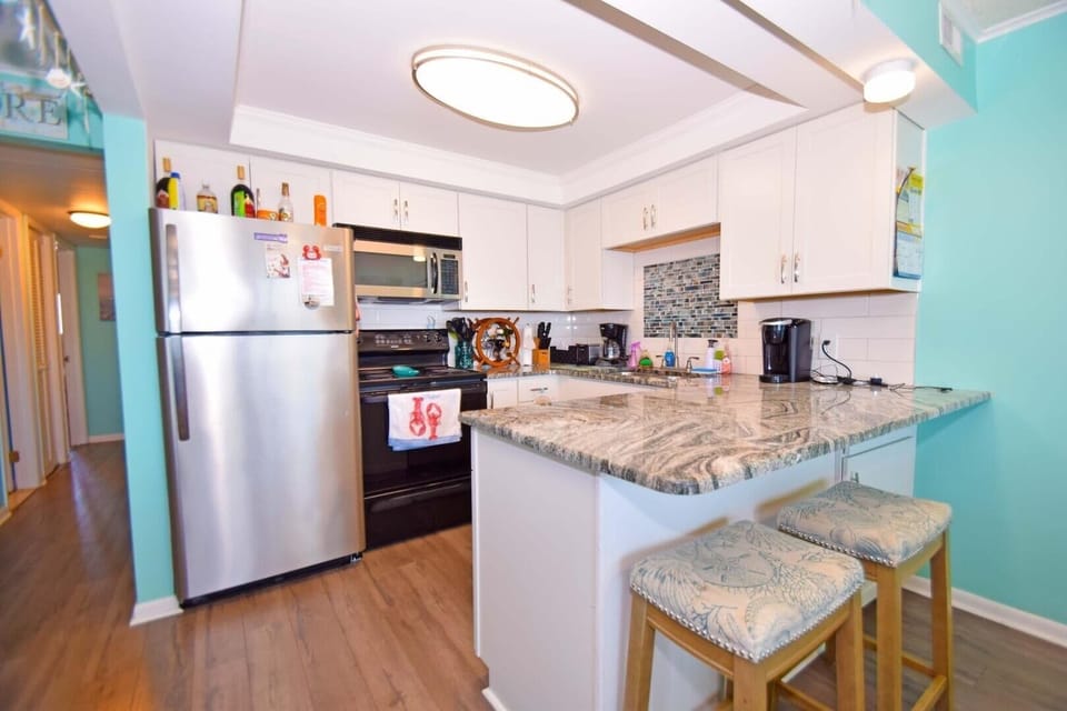 Condo, 2 Bedrooms | Private kitchen | Coffee/tea maker, fridge, toaster