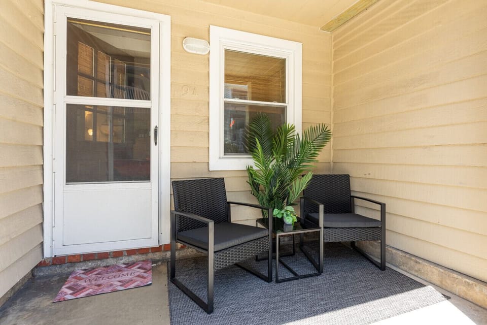 Outdoor front porch with relaxing seating