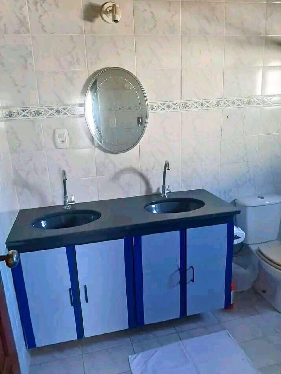 Standard Room | Bathroom | Shower, towels