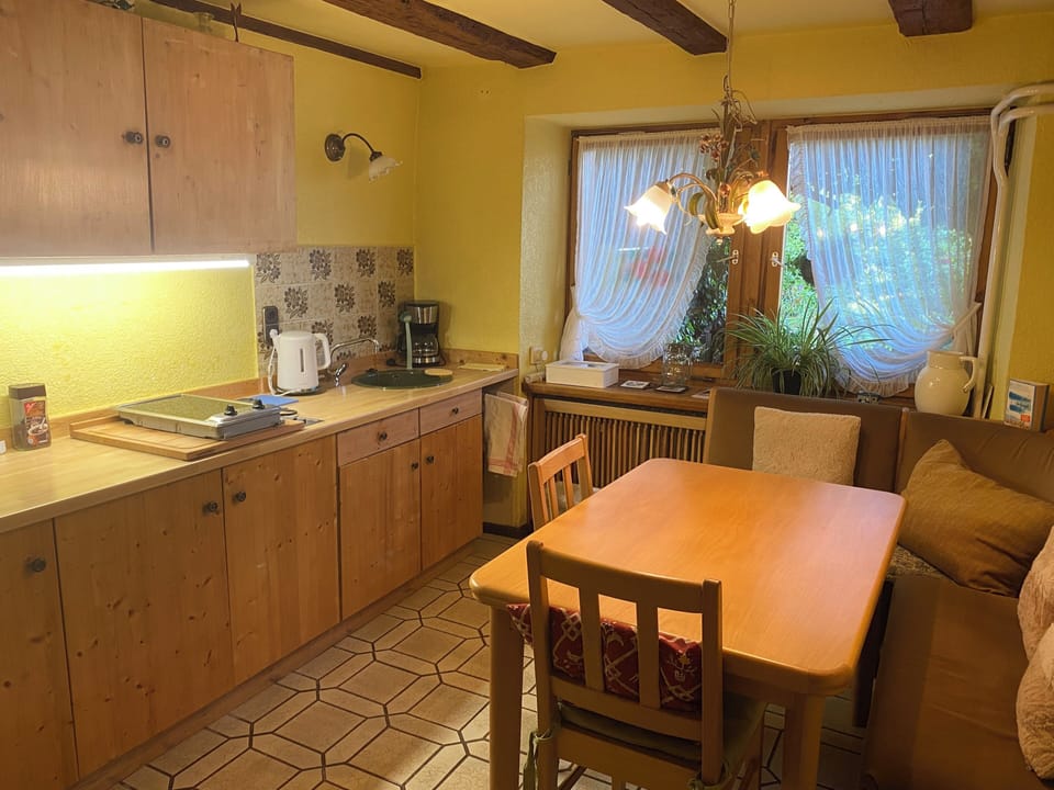 Room, 1 Bedroom, Patio | Dining
