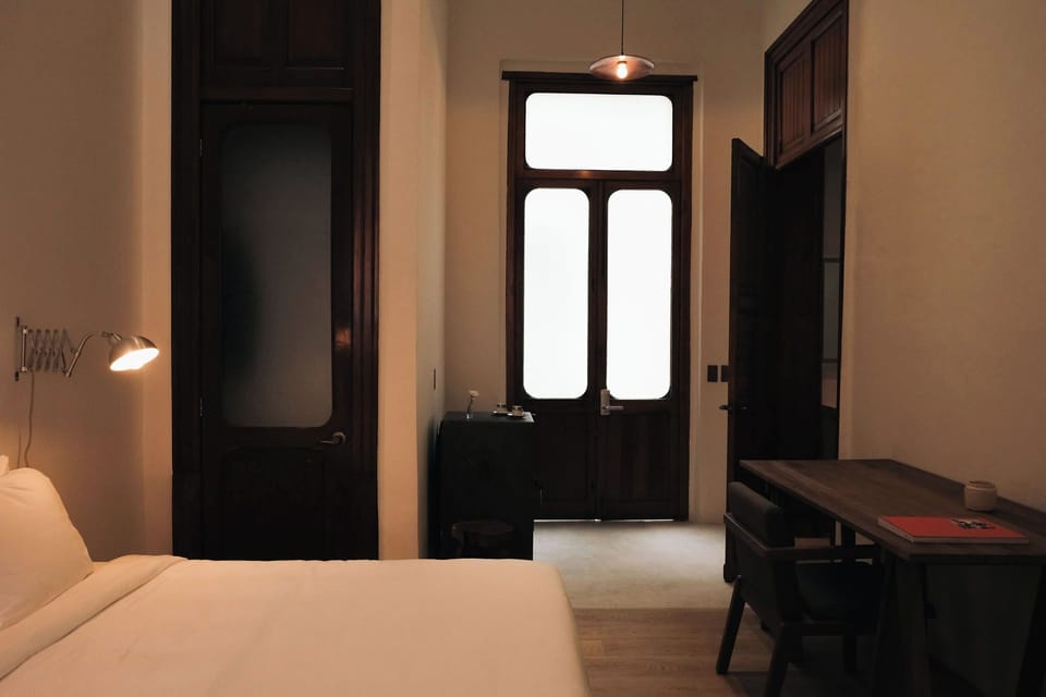 Deluxe Room | Free WiFi