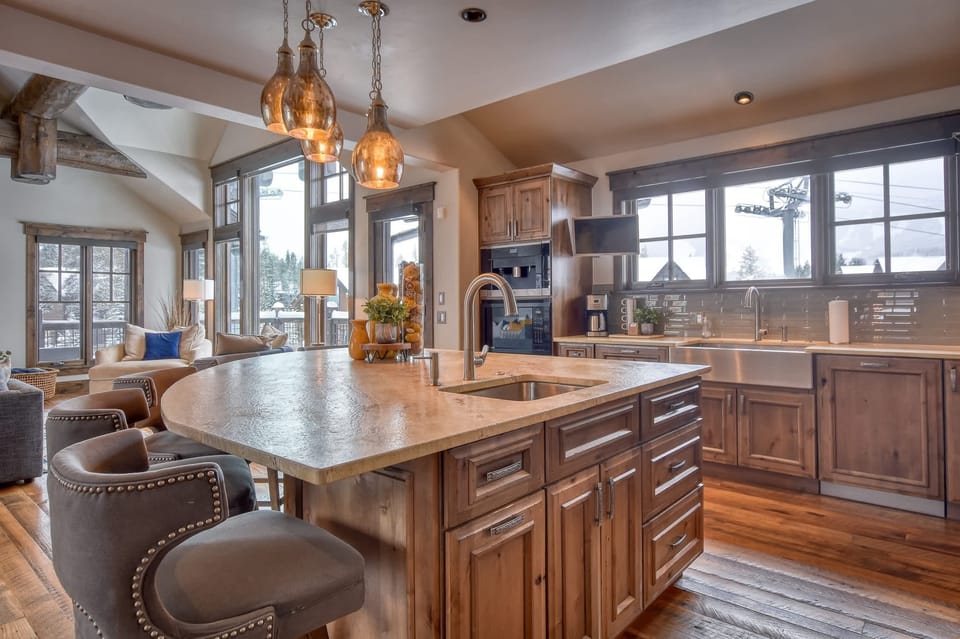 Kitchen island with breakfast bar seating