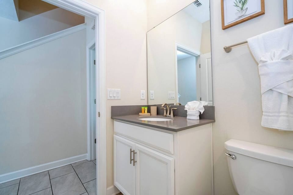 Our elegant and spacious bathroom comes with all the basics. Enjoy a relaxing shower, a refreshing retreat after a day of adventures.