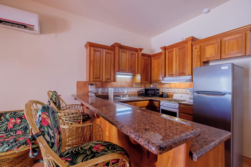 Your fully equipped kitchen. 2A