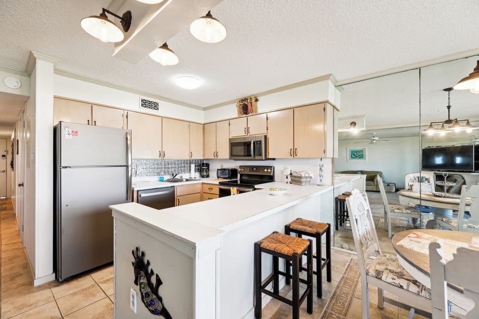 Main Level,Dining Area,