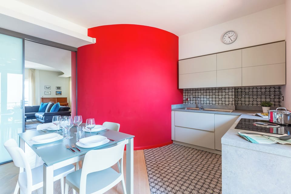 Apartment | Private kitchen | Electric kettle, highchair, dining tables