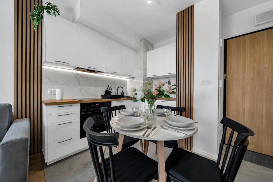Fully Equipped Kitchen | Book Now with RENTUJEMY