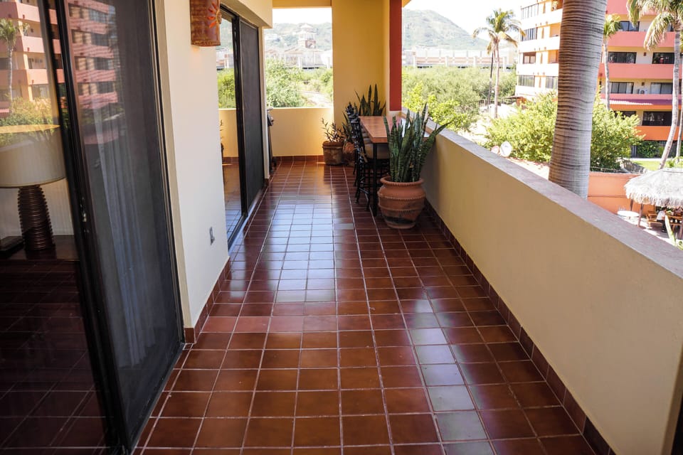 Spacious Patio