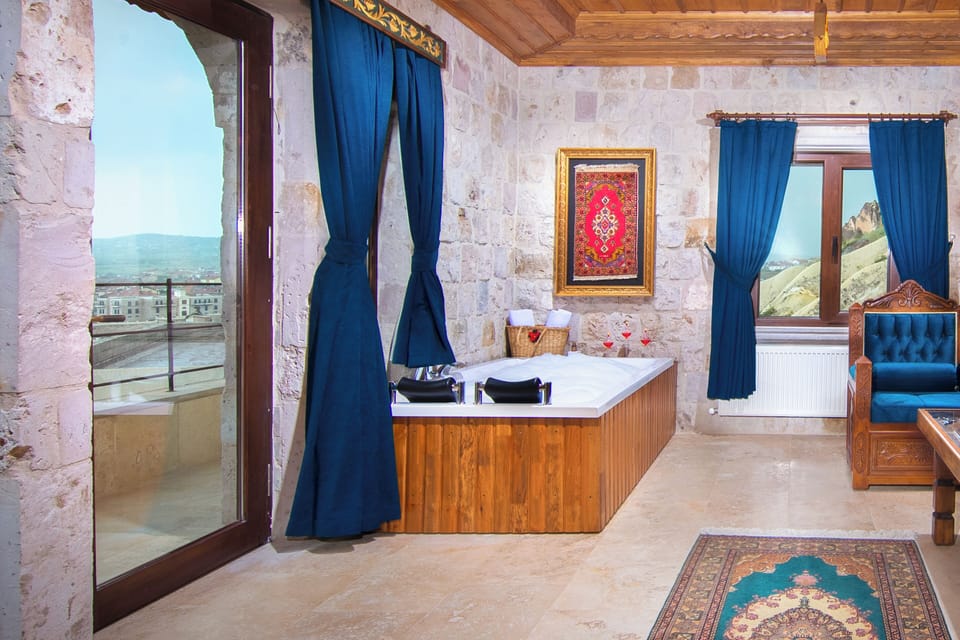 Premium Suite, City View | In-room safe, blackout drapes, soundproofing, cribs/infant beds