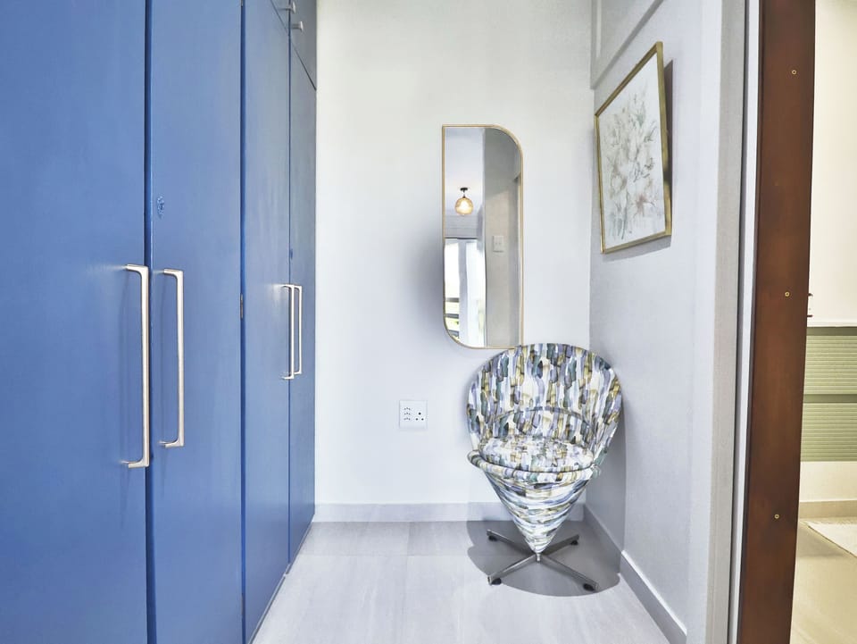 Seating area in dressing room