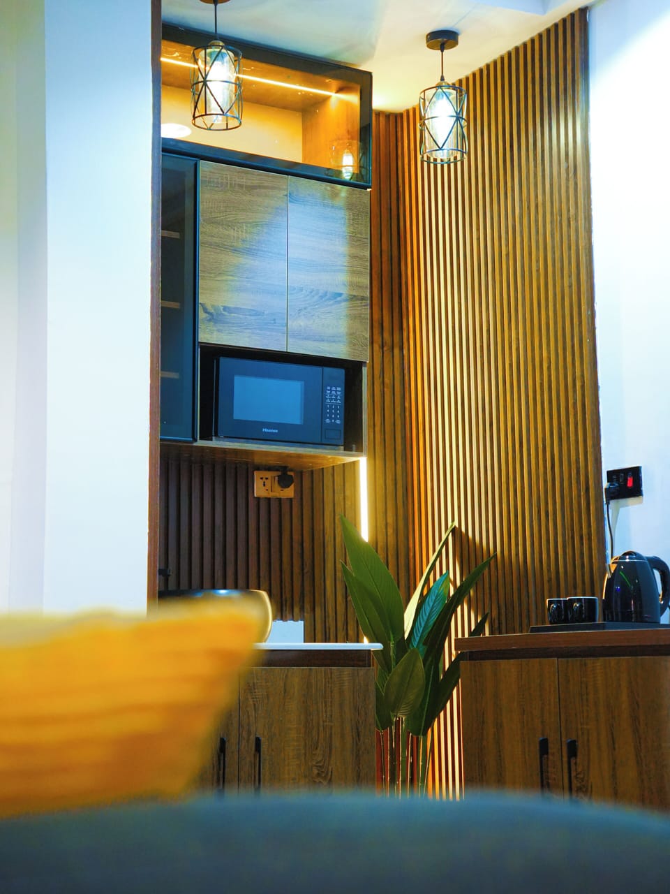 Executive Apartment | Private kitchen | Fridge, microwave, oven, dishwasher