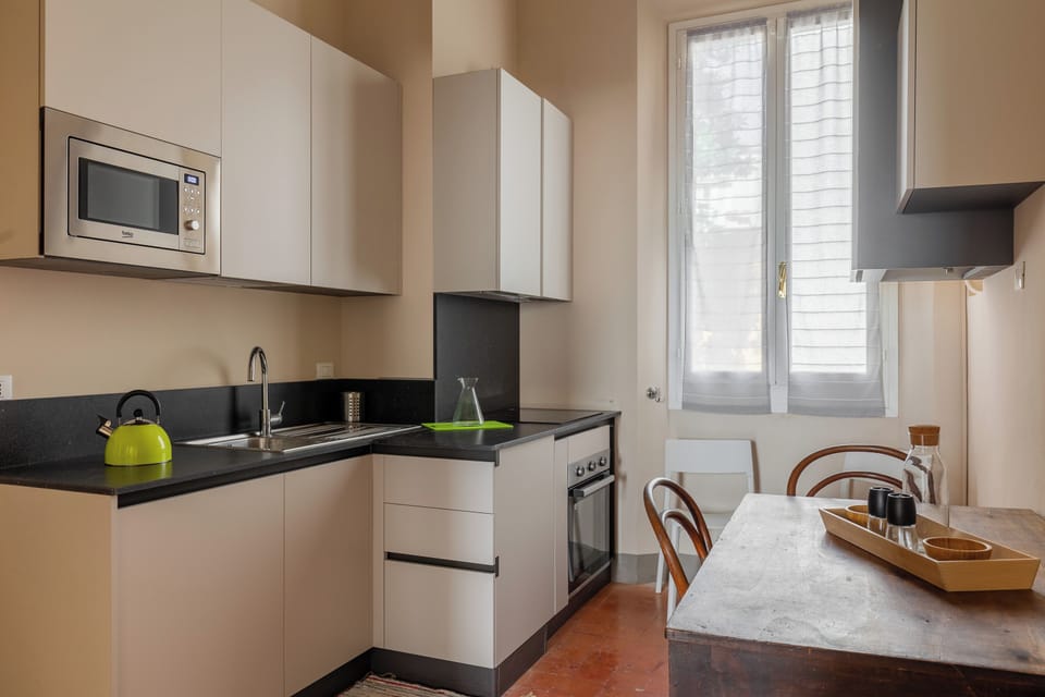 Apartment | Private kitchen | Fridge, microwave, oven, stovetop