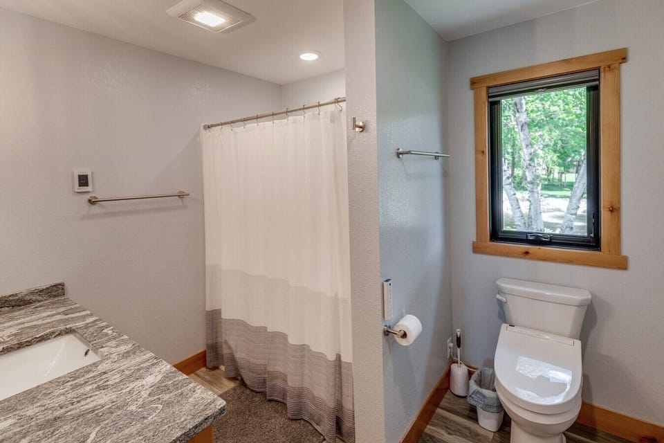 Bedroom 4 Full Bath