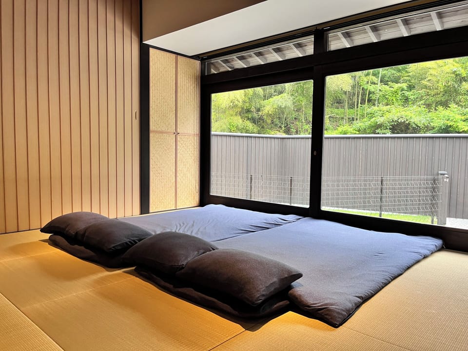 House, Non Smoking, Mountain View | 1 bedroom, WiFi (free), bed sheets