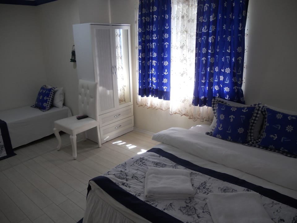 Double or Twin Room | Premium bedding, minibar, desk, free cribs/infant beds
