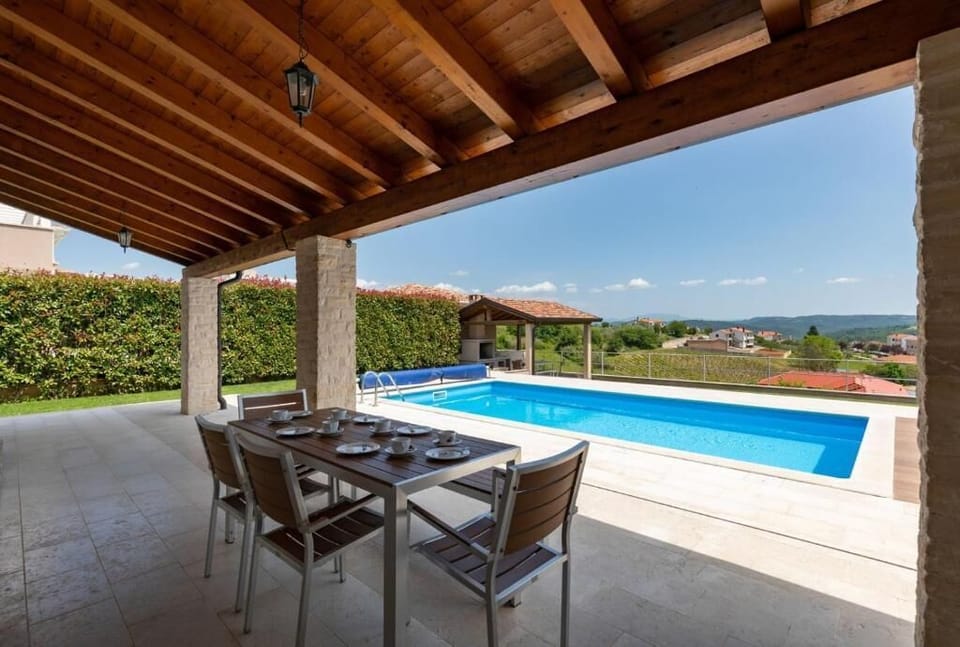 Villa, 4 Bedrooms | Terrace/patio