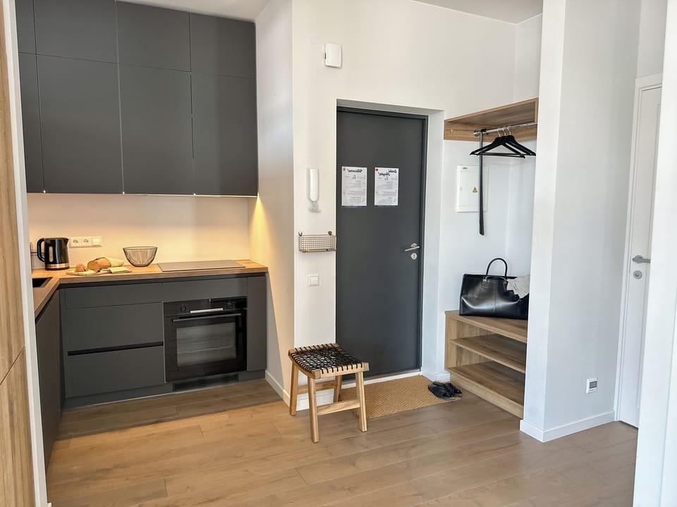 Kitchen (1)