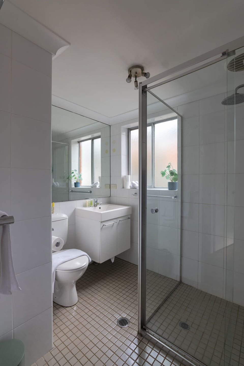 Main Bathroom