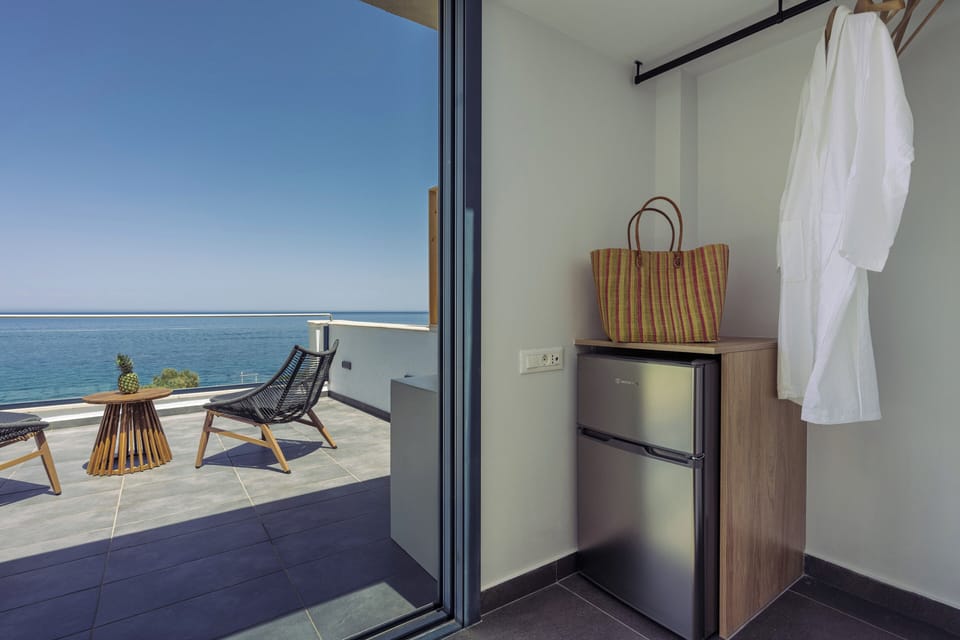 Luxury Villa, 3 Bedrooms, Sea View | Interior