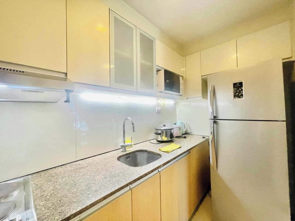 Family Condo | Private kitchen | Fridge, microwave, stovetop, rice cooker