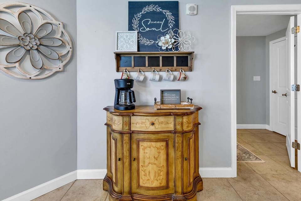 Condo, Multiple Beds (Grandview East 1201) | Interior