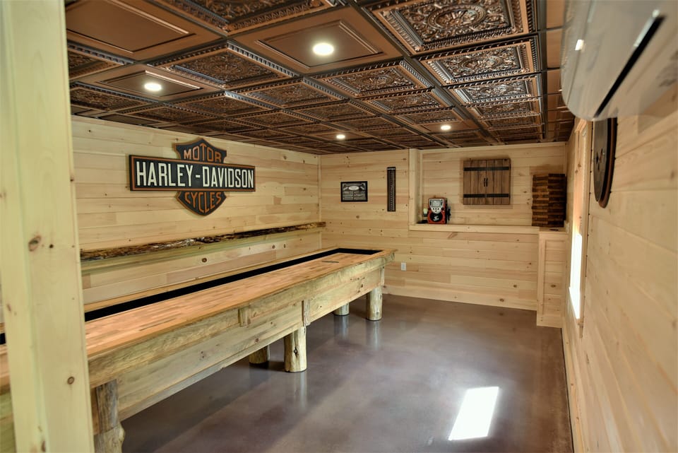 Shuffleboard table (2)