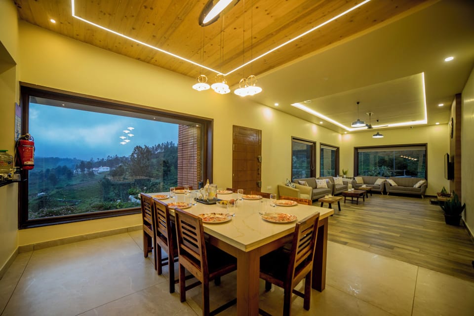 Villa | In-room dining