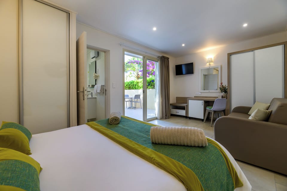Soundproofing, cribs (free), WiFi (free), bed sheets