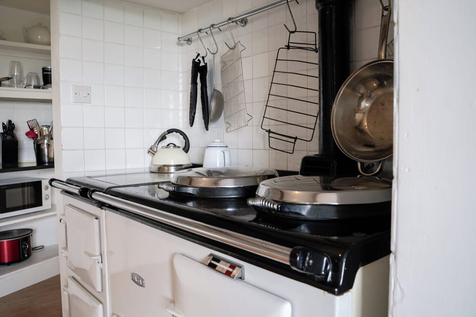 Electric kettle, paper towels