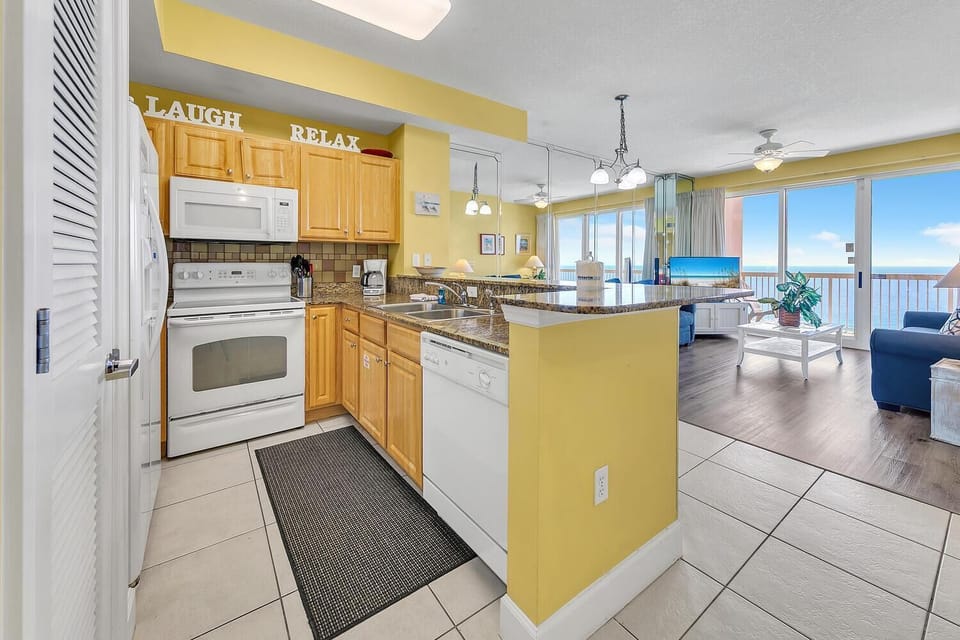 Condo, 1 King Bed with Sofa bed (Sunrise Beach 2107) | Private kitchen | Oven, toaster