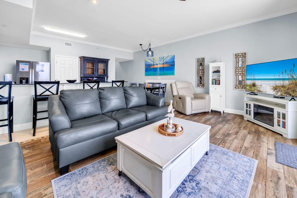 Condo, 1 King Bed with Sofa bed (Tidewater 2604 - SunBeam Dreams) | Living area | TV