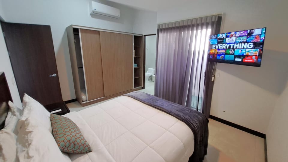 Pop House with private pool at Ciudad del Mar in Jaco (683)