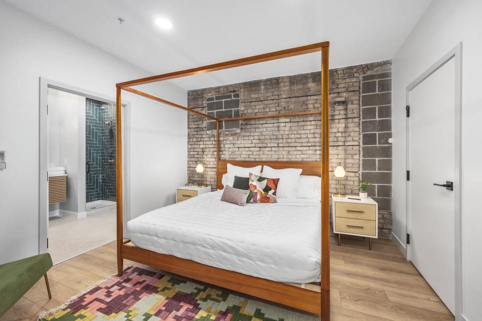 Deluxe Apartment | Premium bedding, down comforters, memory foam beds