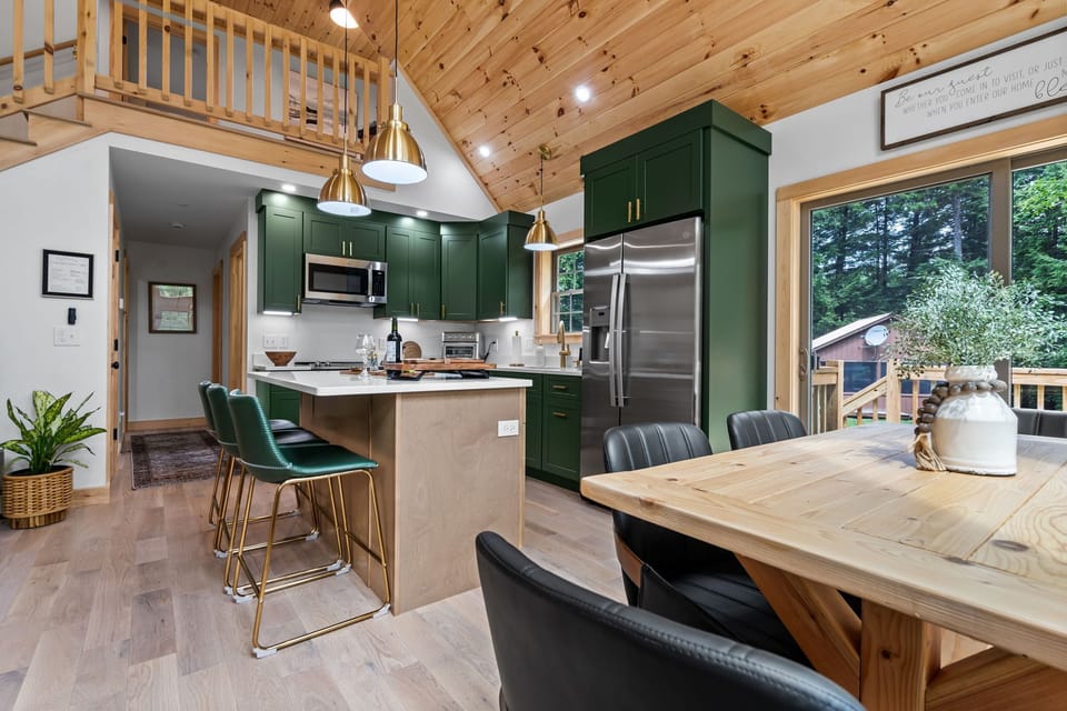 Fully Equipped Kitchen – Cook with ease, dine in style

