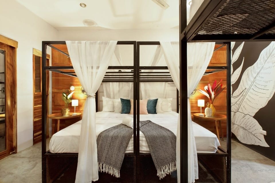 Deluxe Double Room | WiFi (free), bed sheets