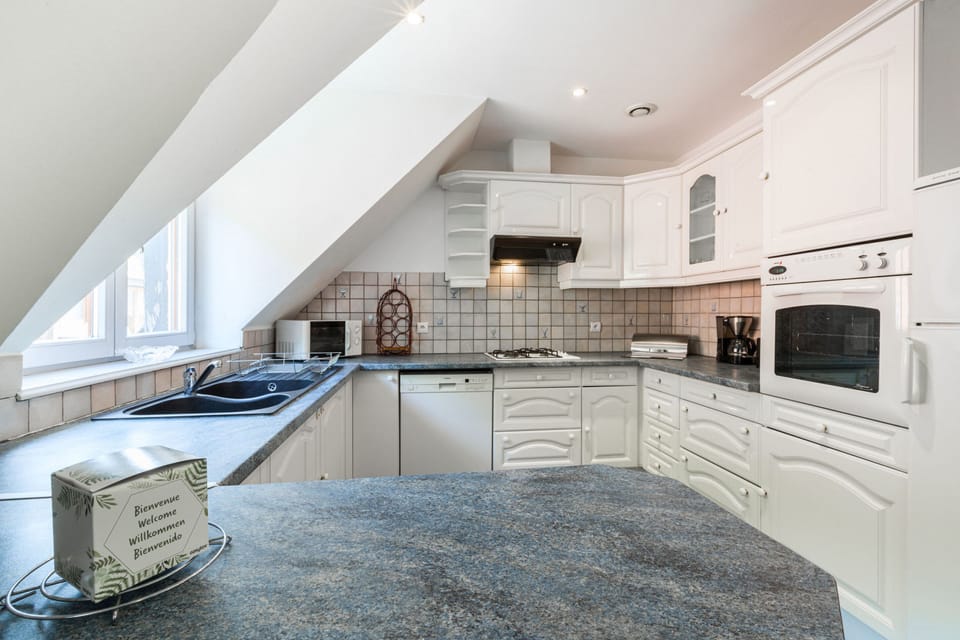 Apartment | Private kitchen | Fridge, stovetop, cookware/dishes/utensils