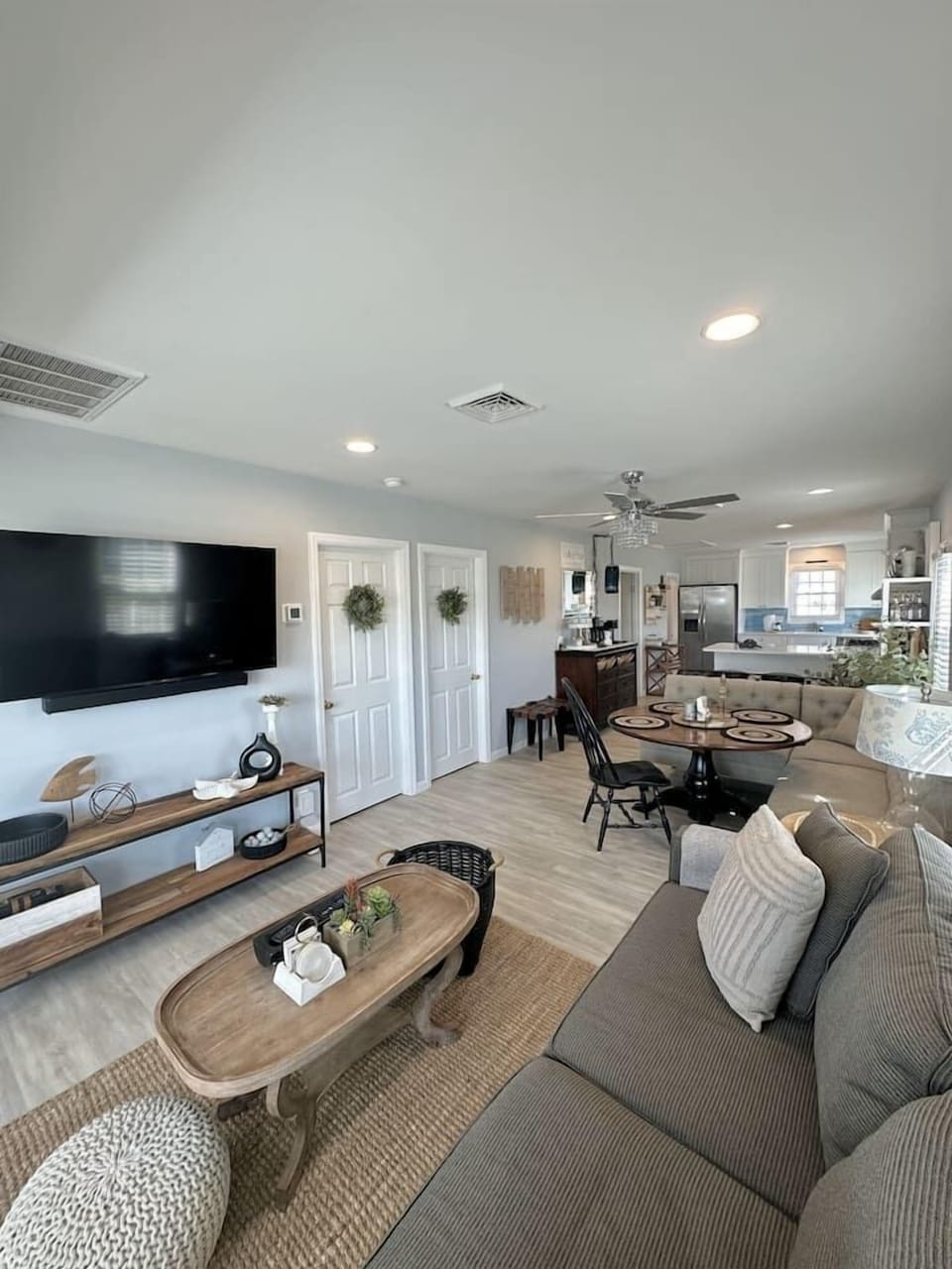 Living Room Entertainment Area