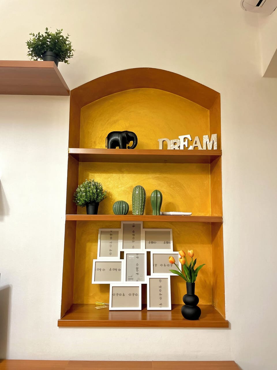 Family Apartment | Living area | Flat-screen TV, toys