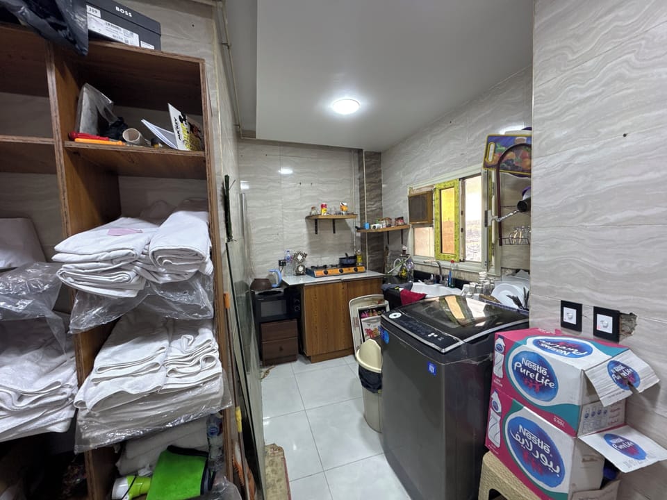 Stovetop, dishwasher, electric kettle