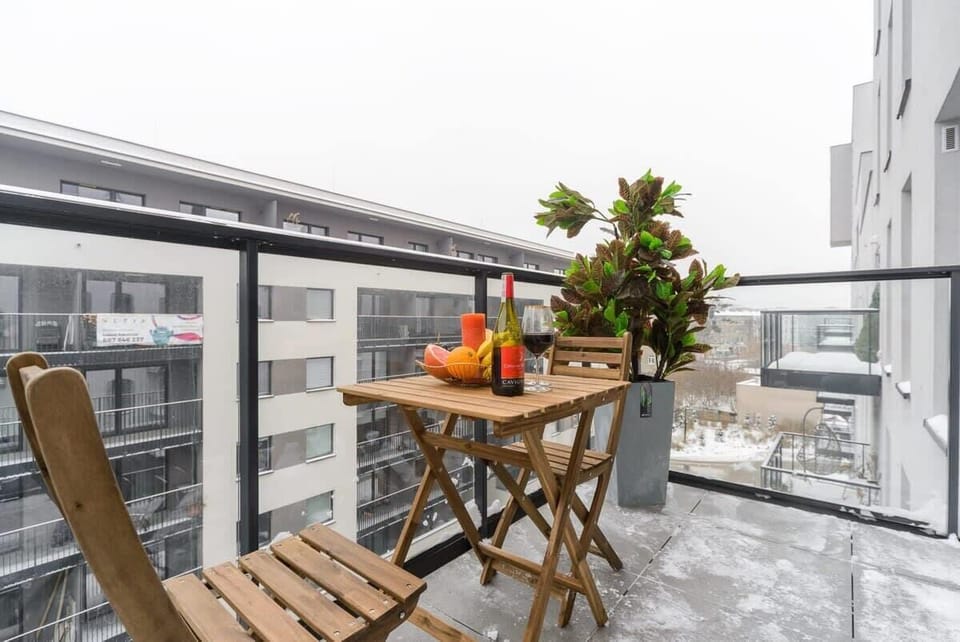 balcony