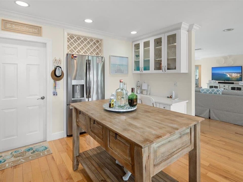 Kitchen Island Work Space