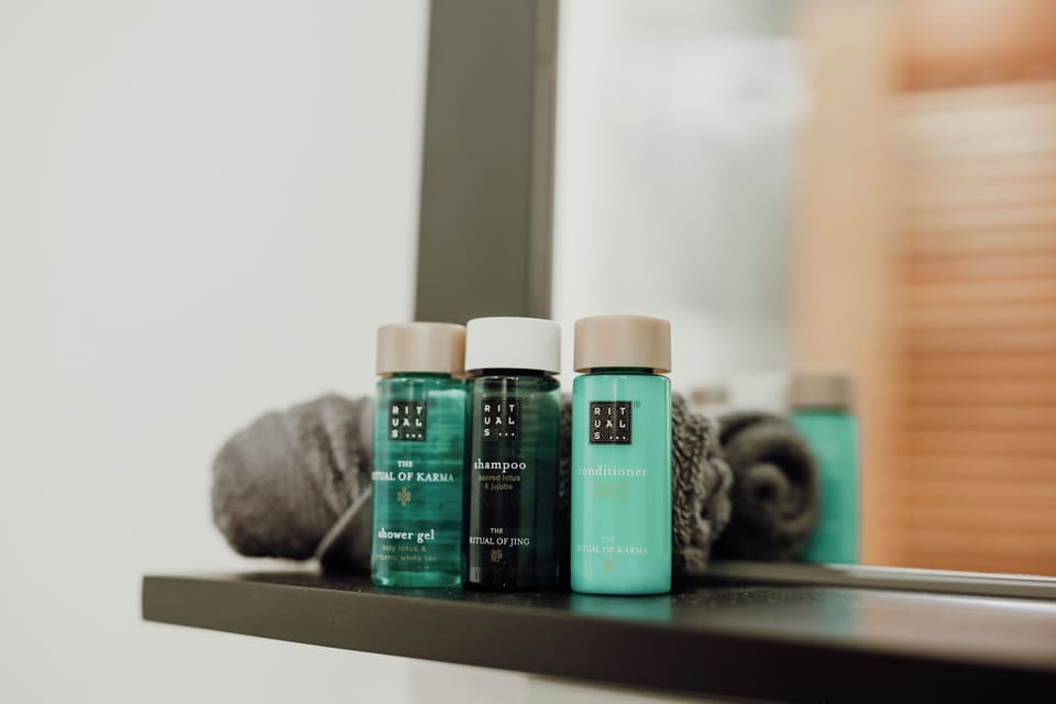 Bathroom amenities