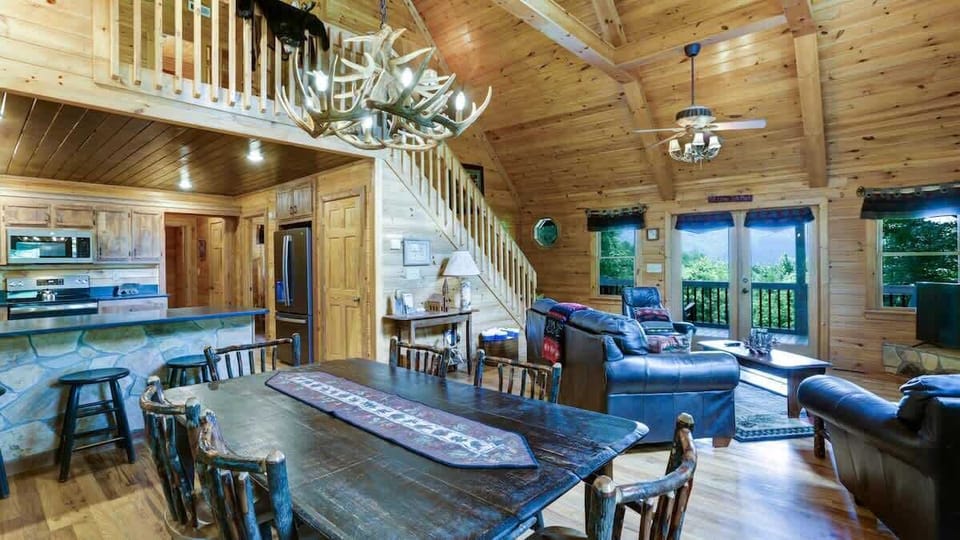 DINING VIEW TO LIVING RM