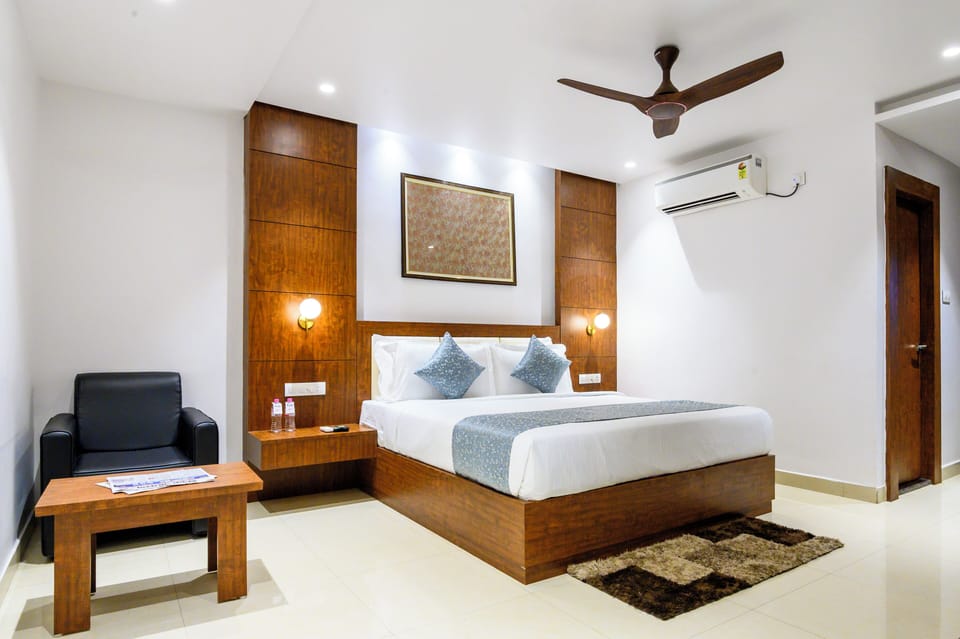 Premium Room | Iron/ironing board, free WiFi